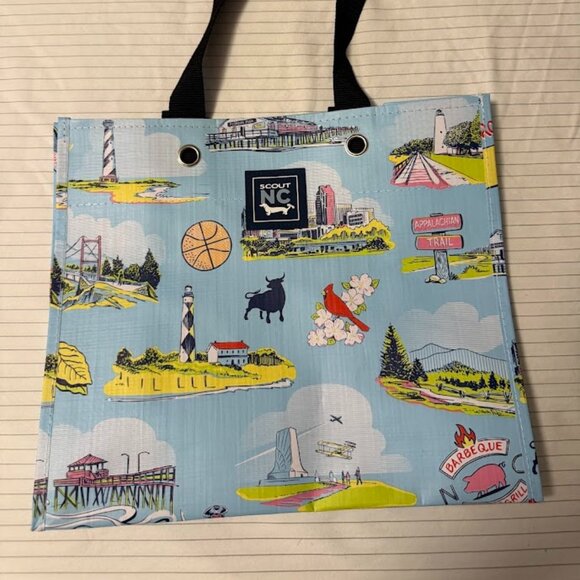 NWT Scout NC Reusable Small Dachshund Appalachian Beach Lighthouse Gift Tote Bag - Picture 1 of 2